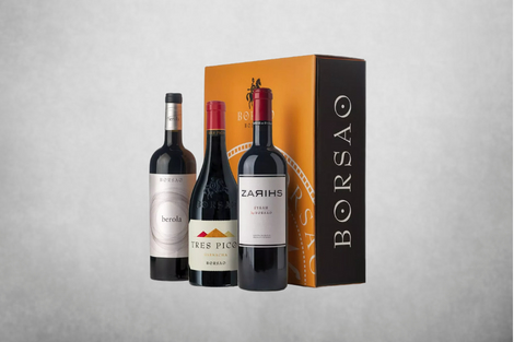Estuche de tres botellas de vino (Borsao Selección, Tres Picos, Cabriola). BODEGAS BORSAO